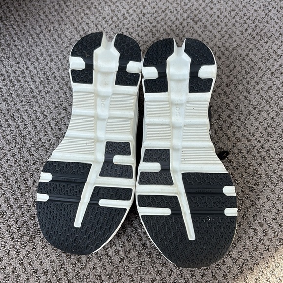 OnClouds - Picture 3 of 4